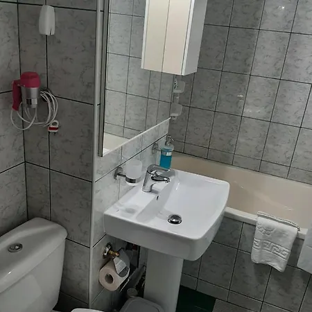 Apartment Ultracentral,parcul Catedralei,apartament 2 Bacau